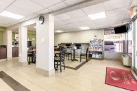 Econo Lodge Inn & Suites Near Bricktown