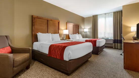 Comfort Inn & Suites Near Mt Rushmore