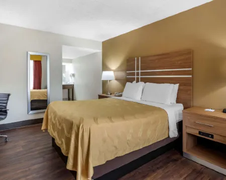 クオリティ イン ブルンズウィック ブランズウィックのホテル