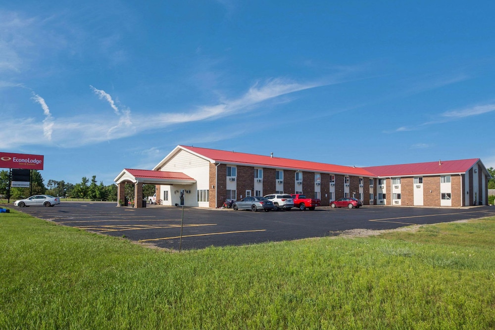 Econo Lodge Inn & Suites