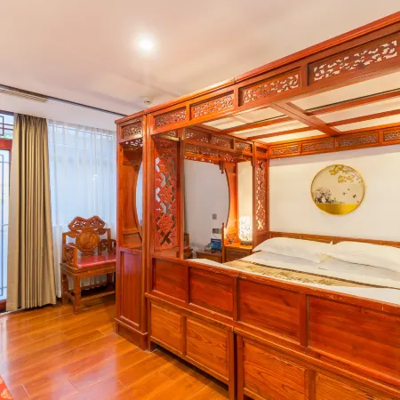 Qinfu Hotel(Beijing Nanluoguxiang Houhai)