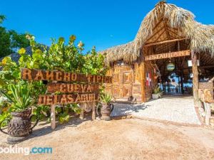 Glamping EcoLodge Cueva de Las Aguilas