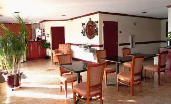 Atkinson Inn & Suites