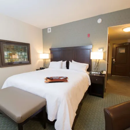 Hampton Inn & Suites Bismarck/Northwest
