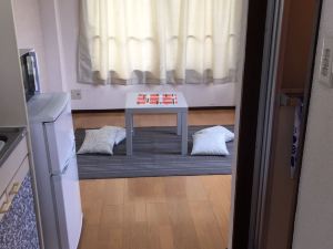 Cozy Two Guests Apartment in Takahata Close to Shops, Temple and Station
