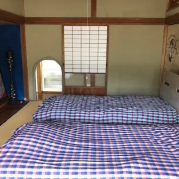 Guesthouse Yadokari Hotels near Omishima Bridge