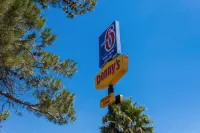 Studio 6 Suites Cameron Park, CA - Folsom - Parking