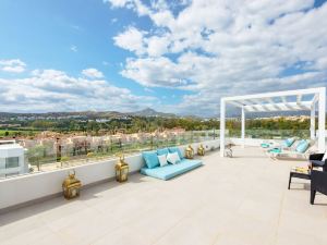 Luxury Penthouse in The Best Area of The New Golden Mile in Marbella