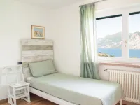 Verdin - Homestays