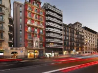 HCC Taber Hotels near Casa Batllo