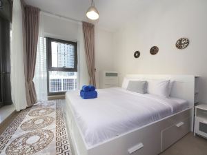 Newly Furnished One Bedroom in Sparkle Tower - Marina