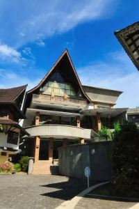 Best 10 Hotels Near Pesanggrahan Bung Karno From Usd 6 Night Parapat For 2022 Trip Com Best 10 Hotels Near Pesanggrahan Bung Karno From Usd 6 Night Parapat For 2022 Trip Com