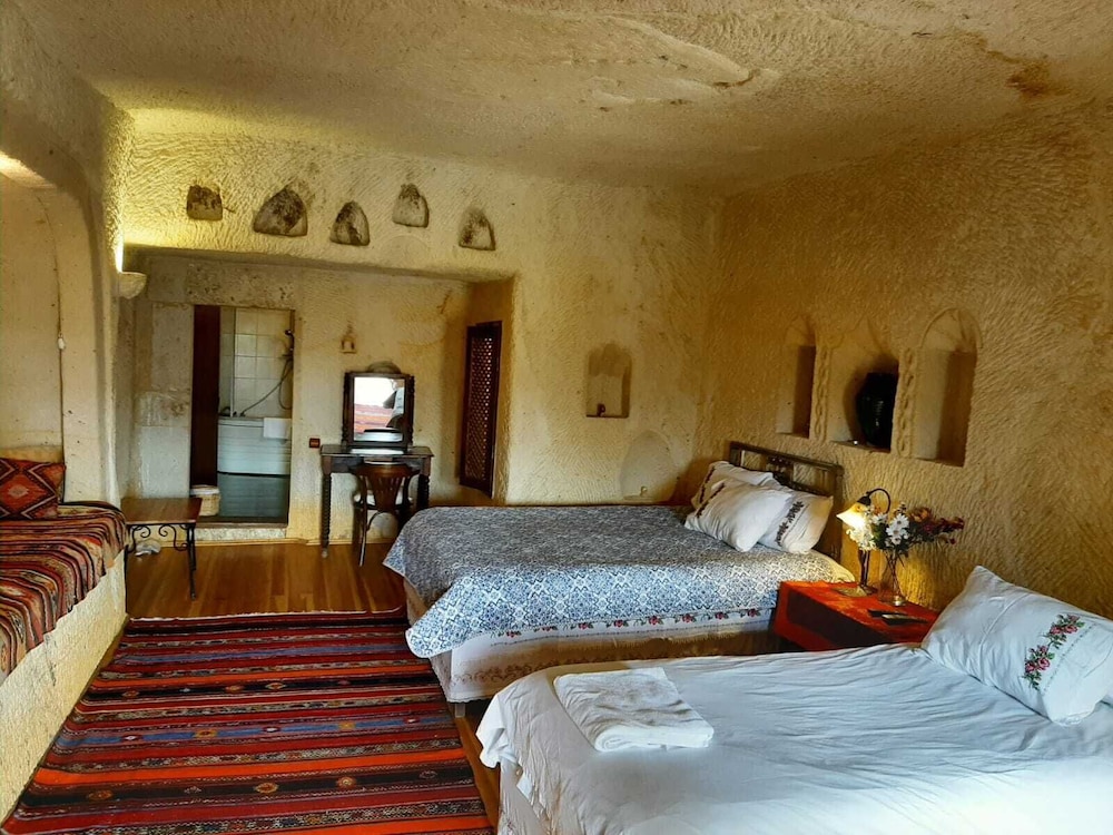 Elkep Evi Cave Hotel