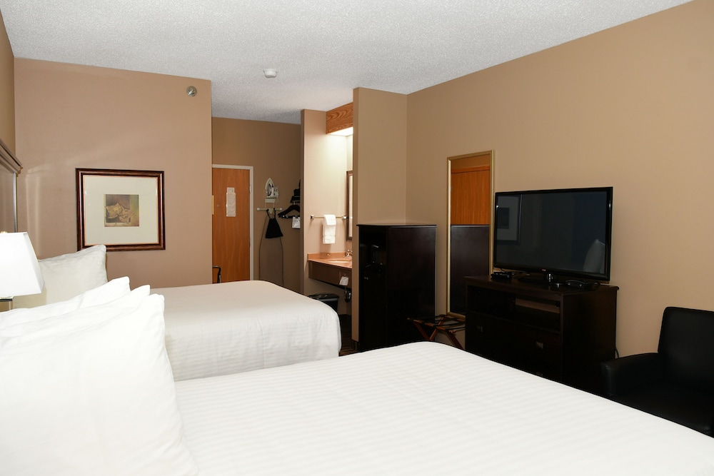 Cobblestone Inn & Suites - Denison Majestic Hills