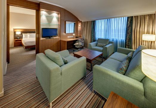 힐튼 가든 인 로비