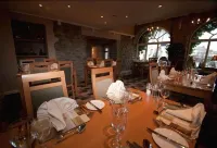 Feathers Hotel, Bar and Restaurant