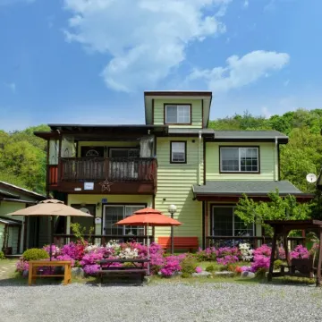 Hoengseong Byeoreulssoda Pension Отели рядом с достопримечательностью «Поле для гольфа Oak Valley Resort»