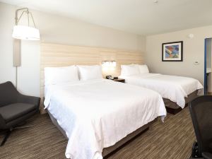 Holiday Inn Express & Suites Portage