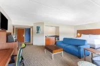 Holiday Inn Express & Suites Augusta West - Fort Eisenhower Hotels in Augusta
