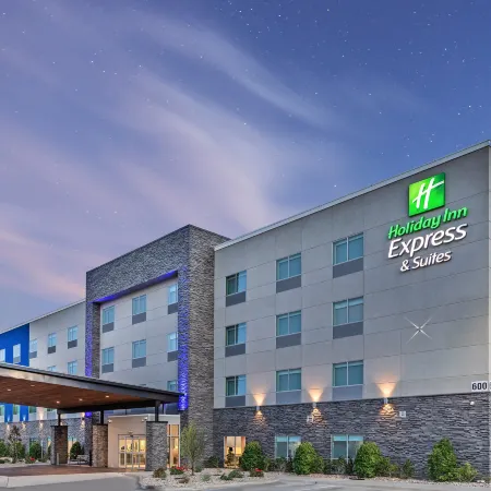 Holiday Inn Express & Suites DENTON - SANGER by IHG