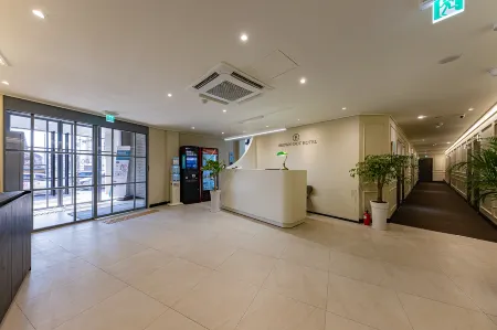 Brown Dot Hotel Отели в г. Чечхон