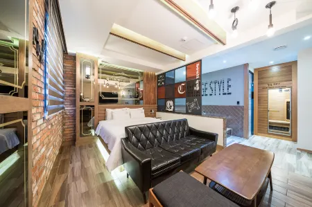 Sacheon CG Отели рядом с Аэропорт Сачхон