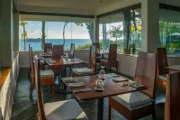 Arenas Del Mar Beachfront & Rainforest Resort Member of the Cayuga Collection - breakfast