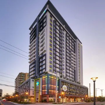 Home2 Suites by Hilton Ft. Lauderdale Downtown Отели рядом с достопримечательностью «Museum of Discovery and Science»