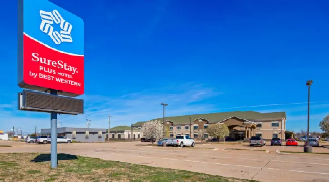 SureStay Plus Hotel by Best Western Quanah