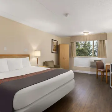 Days Inn by Wyndham Bridgewater Conference Center