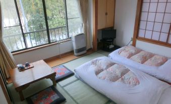 Moto-Hakone Guest House