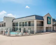 Quality Inn US65 & E Battlefield Rd Springfield Отели в г. Спрингфилд