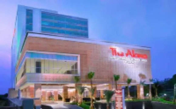 The Alana Hotel & Convention Center Solo by Aston Hotel di 