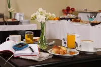 Viasui Hotel - Desayuno