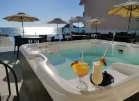Coral Island Beach View Hotel - Phòng tập thể hình