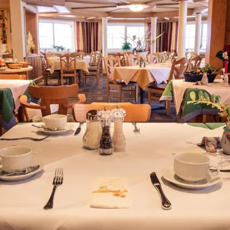 Alpin Panoramahotel Lärchenhof