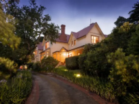 Franklin Manor Hotels in Strahan