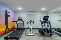 Clarion Pointe McDonough - Gym