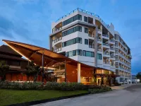 Whale Hua Hin Hotels near Pone Kingpeth Park