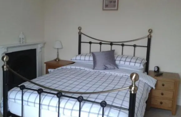 布拉德沃斯賓館