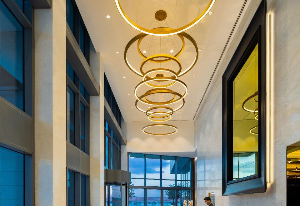 Grand Millennium Hotel Business Bay Over view