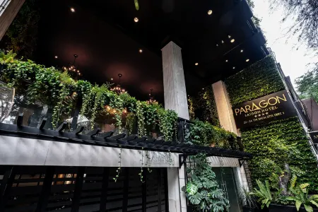 Khách sạn Paragon Saigon