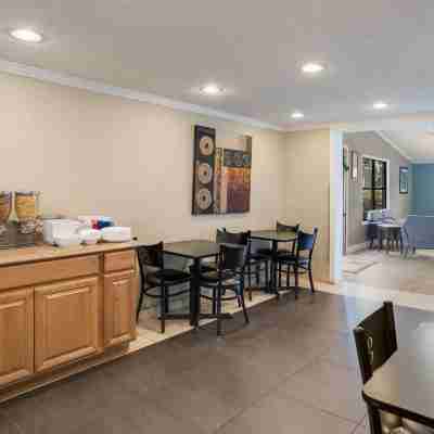 Rodeway Inn Dining/Meeting Rooms