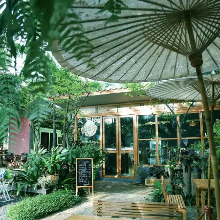 Prasertsri Place