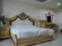 Crystal Place Buayai Hotel a Bua Yai