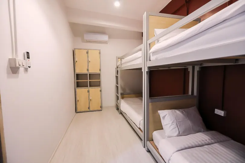 Local Time Bangkok Hostel&Cafe