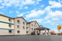 Super 8 by Wyndham Uniontown PA Hotels in Wharton Township
