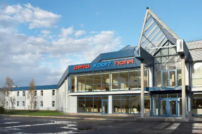 Petro Sport Hotel Hotel in zona Igora