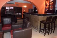 더 헤지 스위트