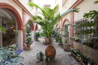 Hotel Doña María Hotels in Casco Antiguo